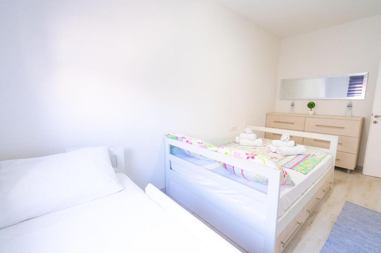 Seaview Relaxation Apartment Podstrana Ngoại thất bức ảnh